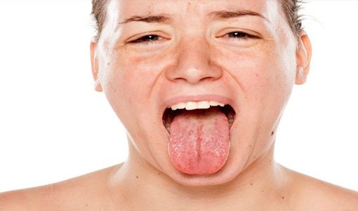 Gosto amargo na boca ao acordar – O que pode ser?